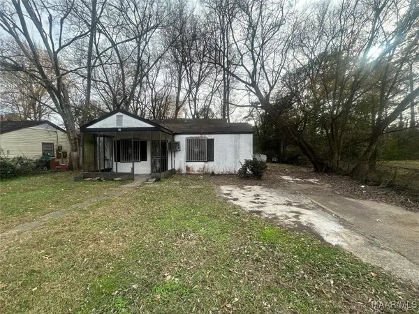 76 W Clover Lane, Montgomery, AL 36105