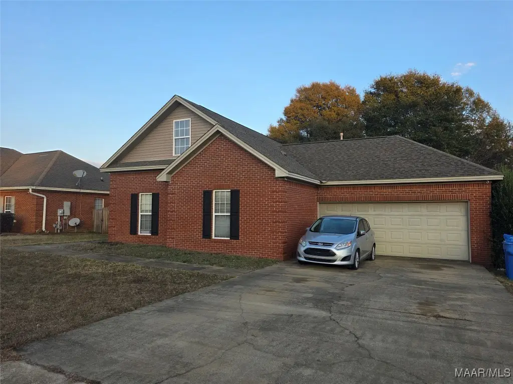 820 Dunvegan Drive, Prattville, AL 36067 - Image #1