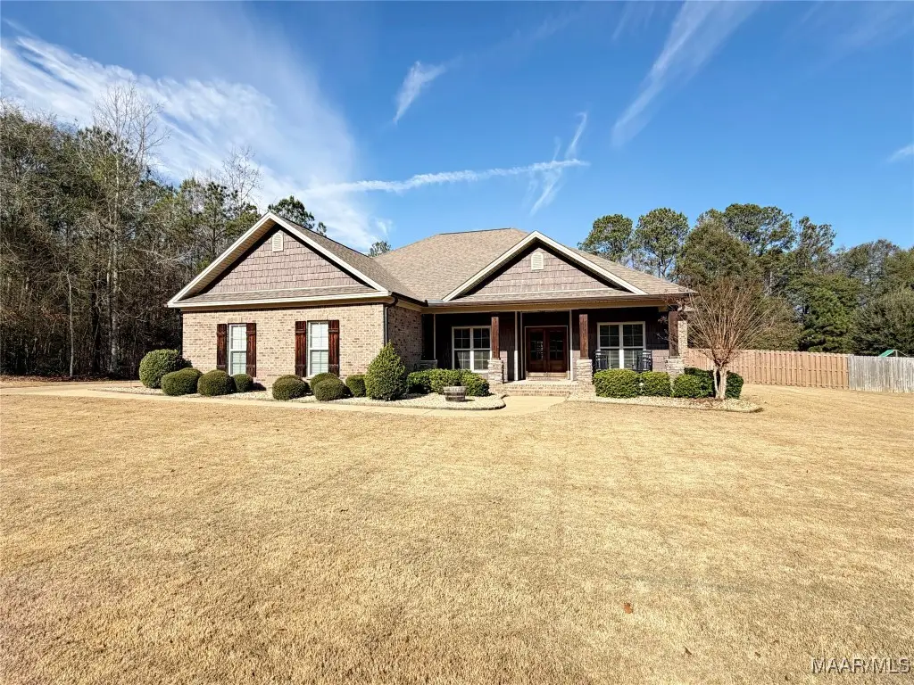 306 Timberland Pass, Wetumpka, AL 36093 - Image #1
