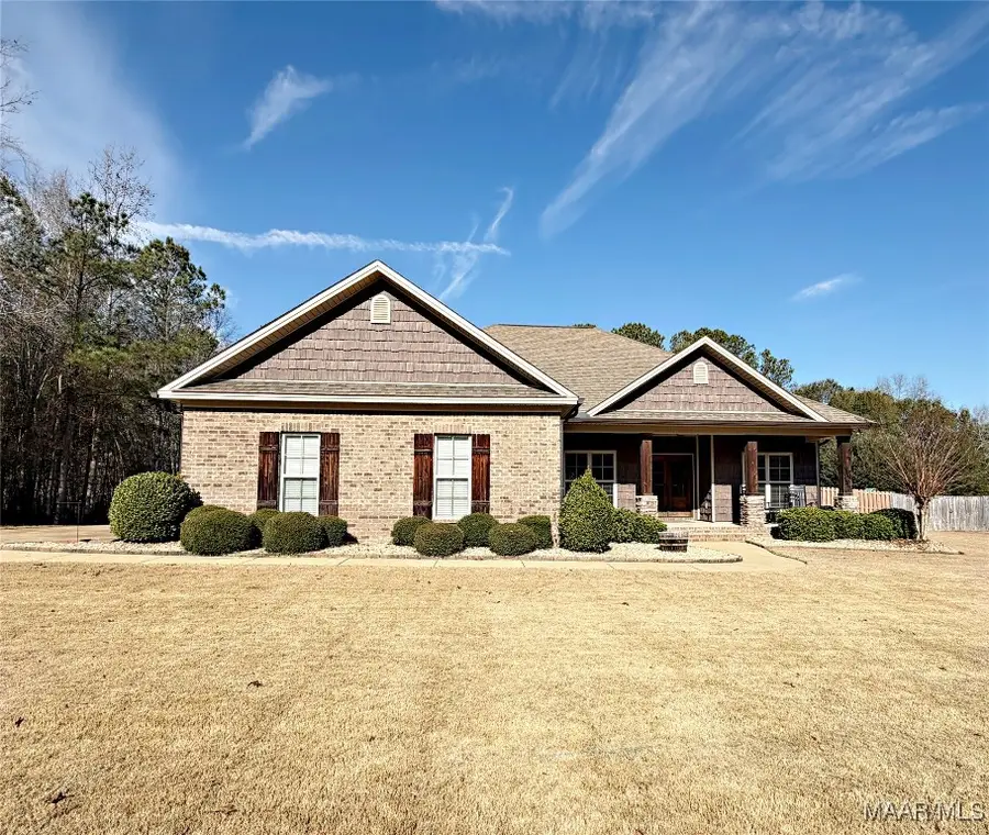 306 Timberland Pass, Wetumpka, AL 36093 - Image #2