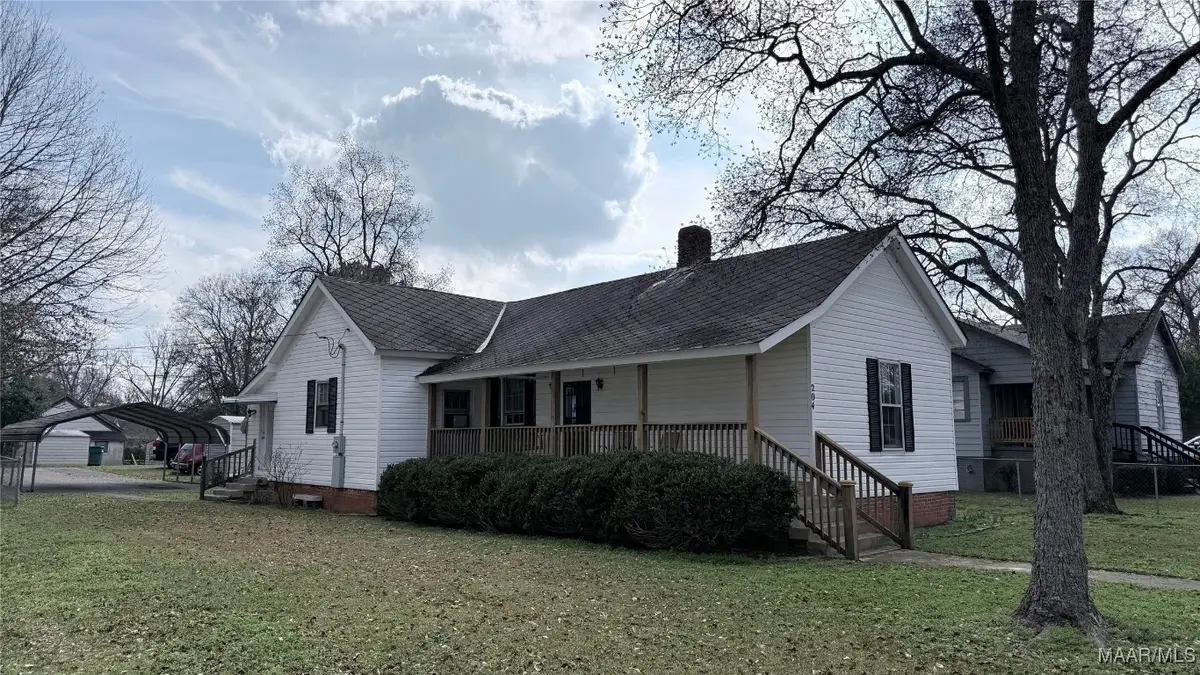 204 Ashurst Avenue, Tallassee, AL 36078 - Image #1