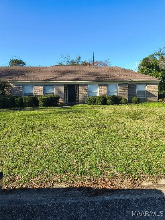 102 Pinehaardt Drive, Selma, AL 36701 - Image #1
