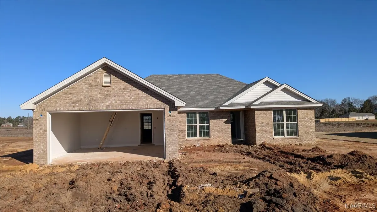 3146 Landing Lane, Deatsville, AL 36022 - Image #1