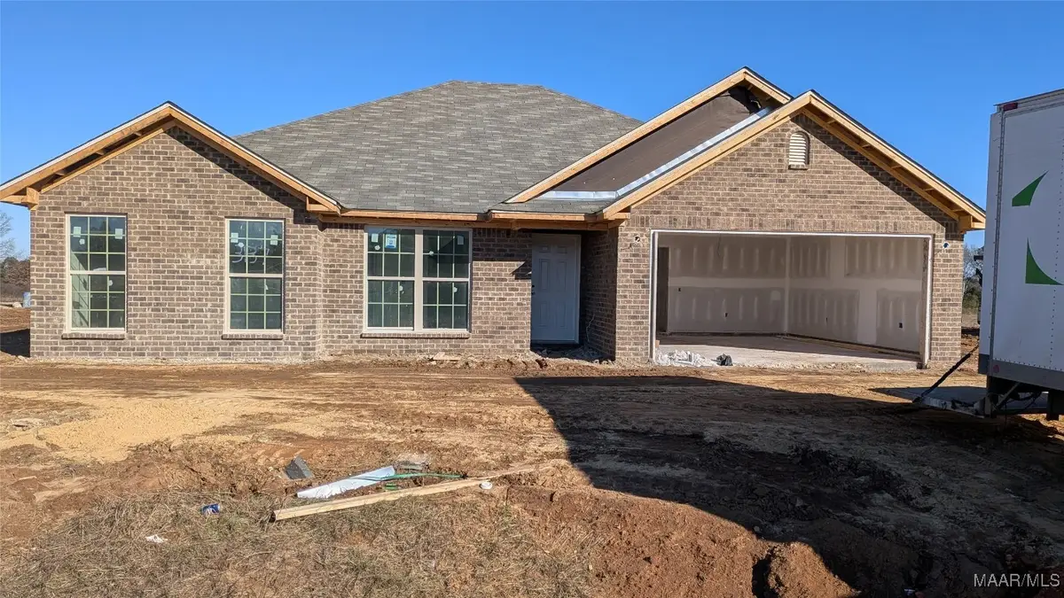 3137 Landing Lane, Deatsville, AL 36022 - Image #1