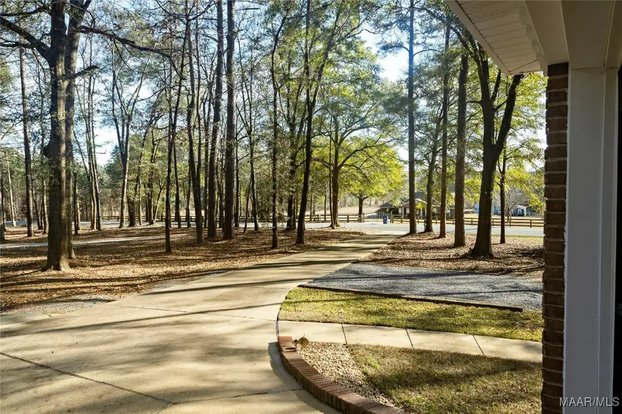 925 Peace Church Road, Wetumpka, AL 36093 - Image #2