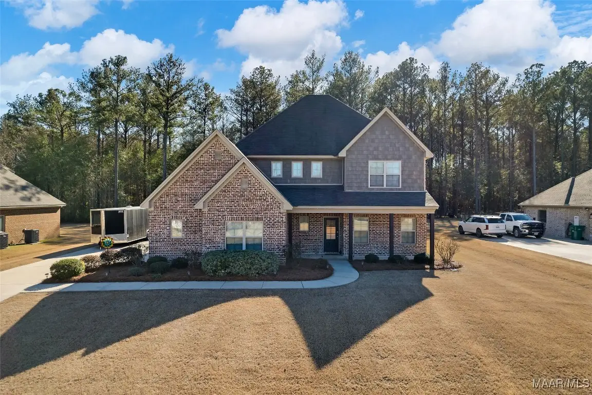 212 Spruce Knoll Lane, Elmore, AL 36025 - Image #1