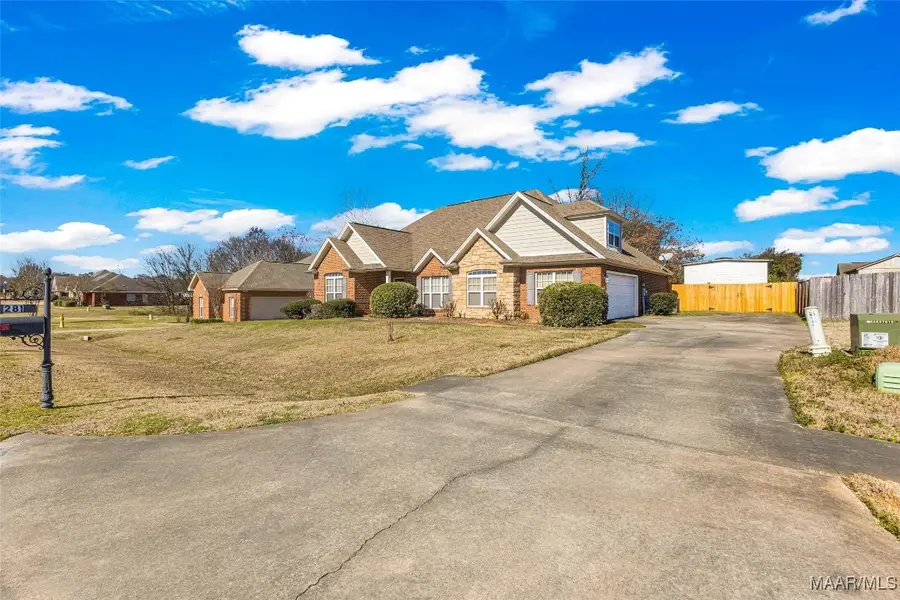 281 Sunset Drive, Deatsville, AL 36022 - Image #2