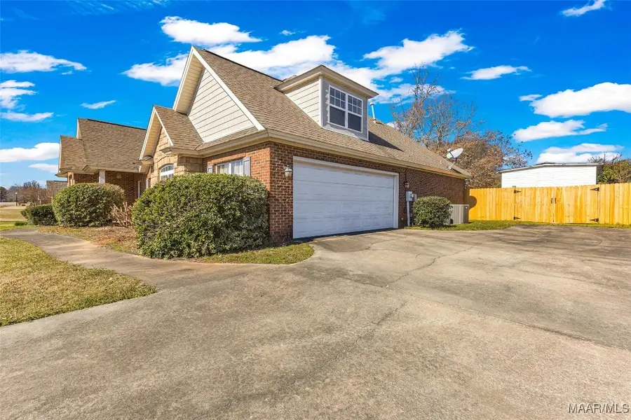 281 Sunset Drive, Deatsville, AL 36022 - Image #3