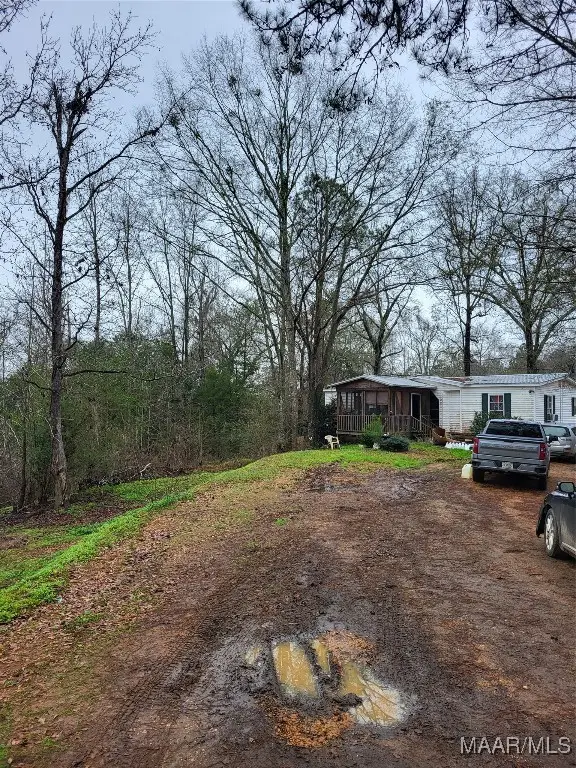 799 Pine Tuckett Road, Hope Hull, AL 36043