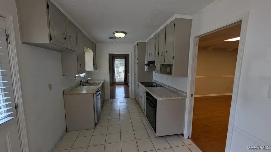 562 Larkin Lane, Montgomery, AL 36109 - #3