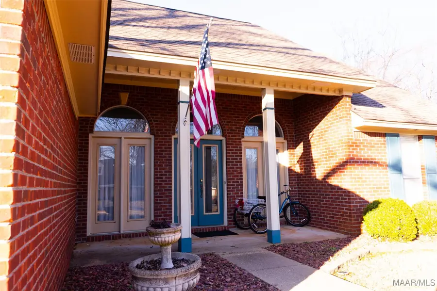 485 Spring Hollow Drive, Deatsville, AL 36022 - Image #2