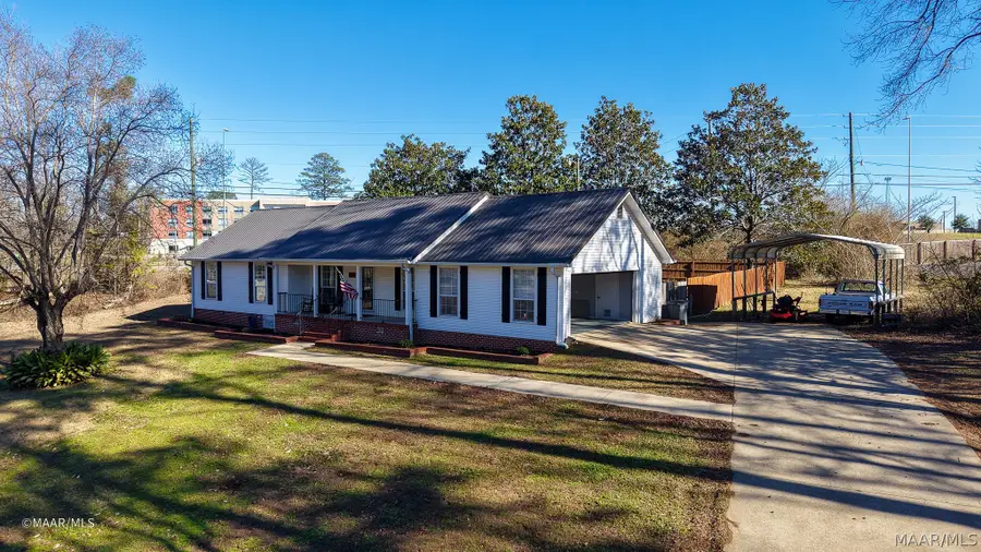 863 Berkshire Court, Thomasville, AL 36784 - #3