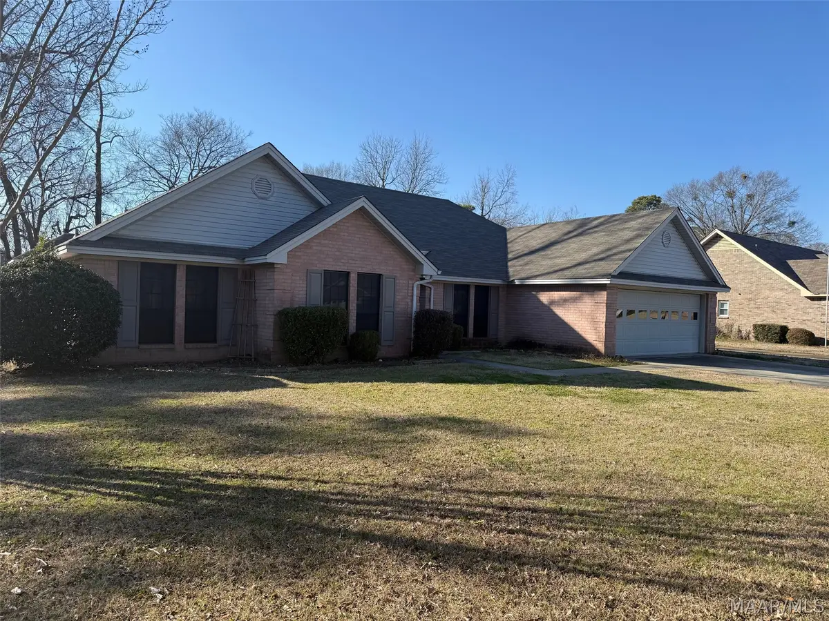 322 Abington Street, Prattville, AL 36066 - #1