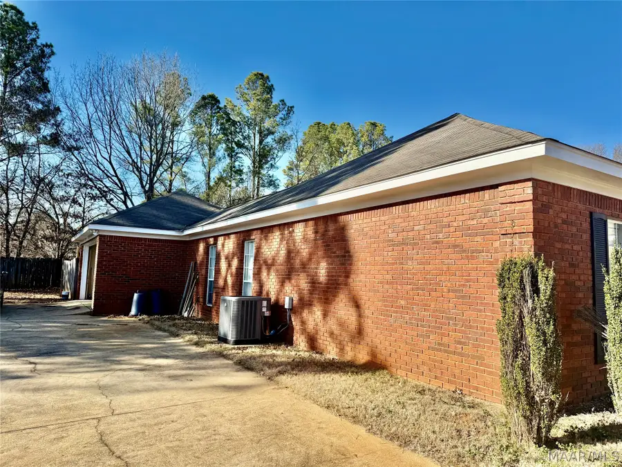 175 Post Oak Place, Wetumpka, AL 36093 - #2