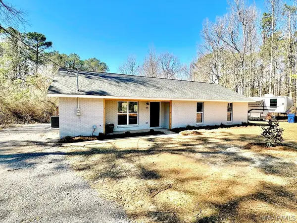 94 Roscoe Lee Circle, Wetumpka, AL 36092