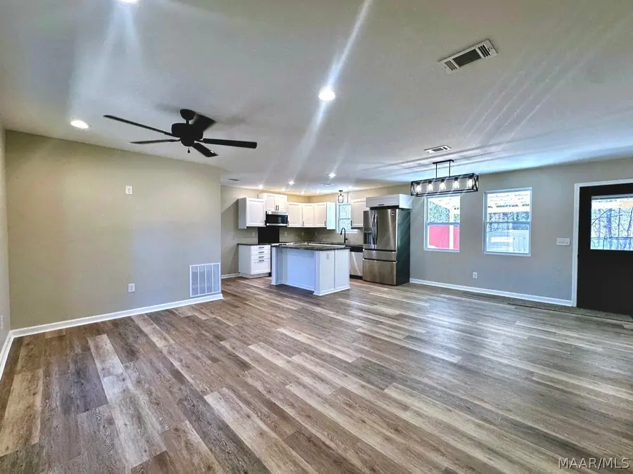 94 Roscoe Lee Circle, Wetumpka, AL 36092 - #3