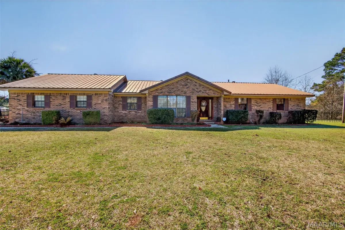 822 County Road 1 S, Selma, AL 36703 - #1