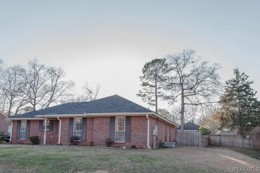 87 Meadow Oaks Court, Millbrook, AL 36054 - #2