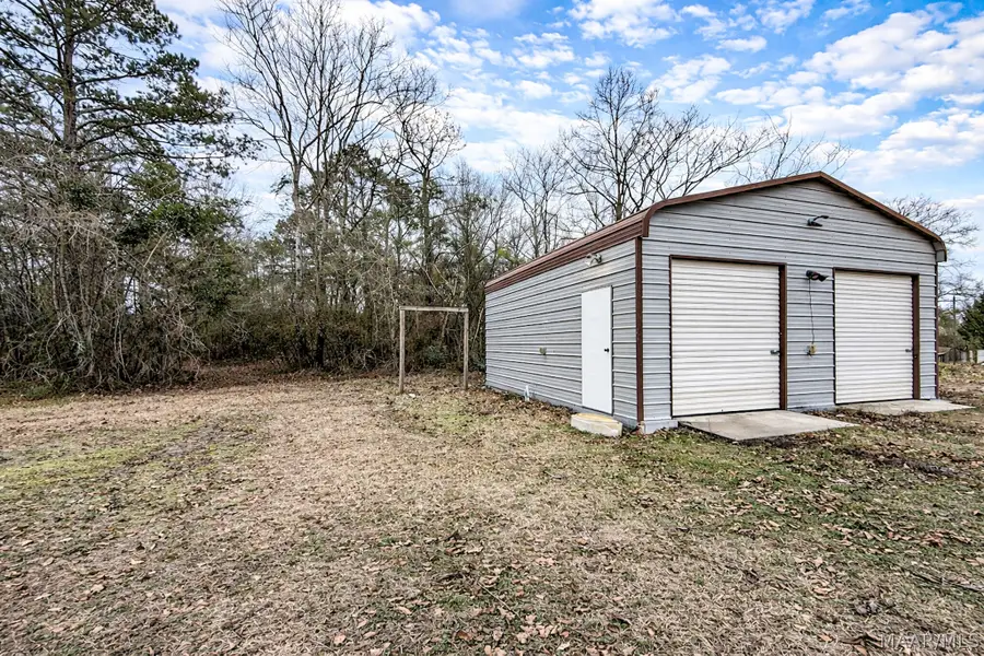 110 Melissa Robyn Road, Deatsville, AL 36022 - #3