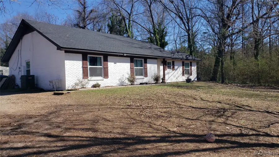 2092 Kent Road, Tallassee, AL 36078 - #3