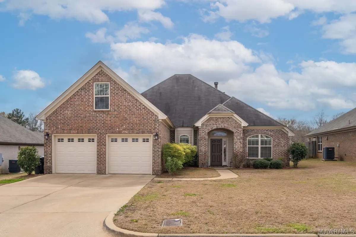 9192 Crescent Lodge Circle, Pike Road, AL 36064 - #1