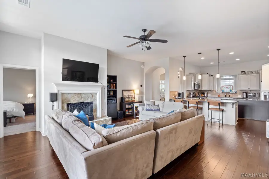 9192 Crescent Lodge Circle, Pike Road, AL 36064 - #2