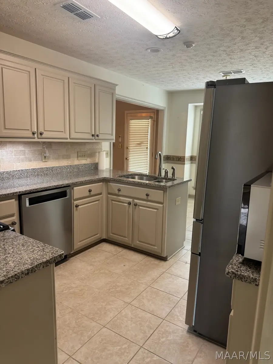 4485 White Acres Road, Montgomery, AL 36106 - #2