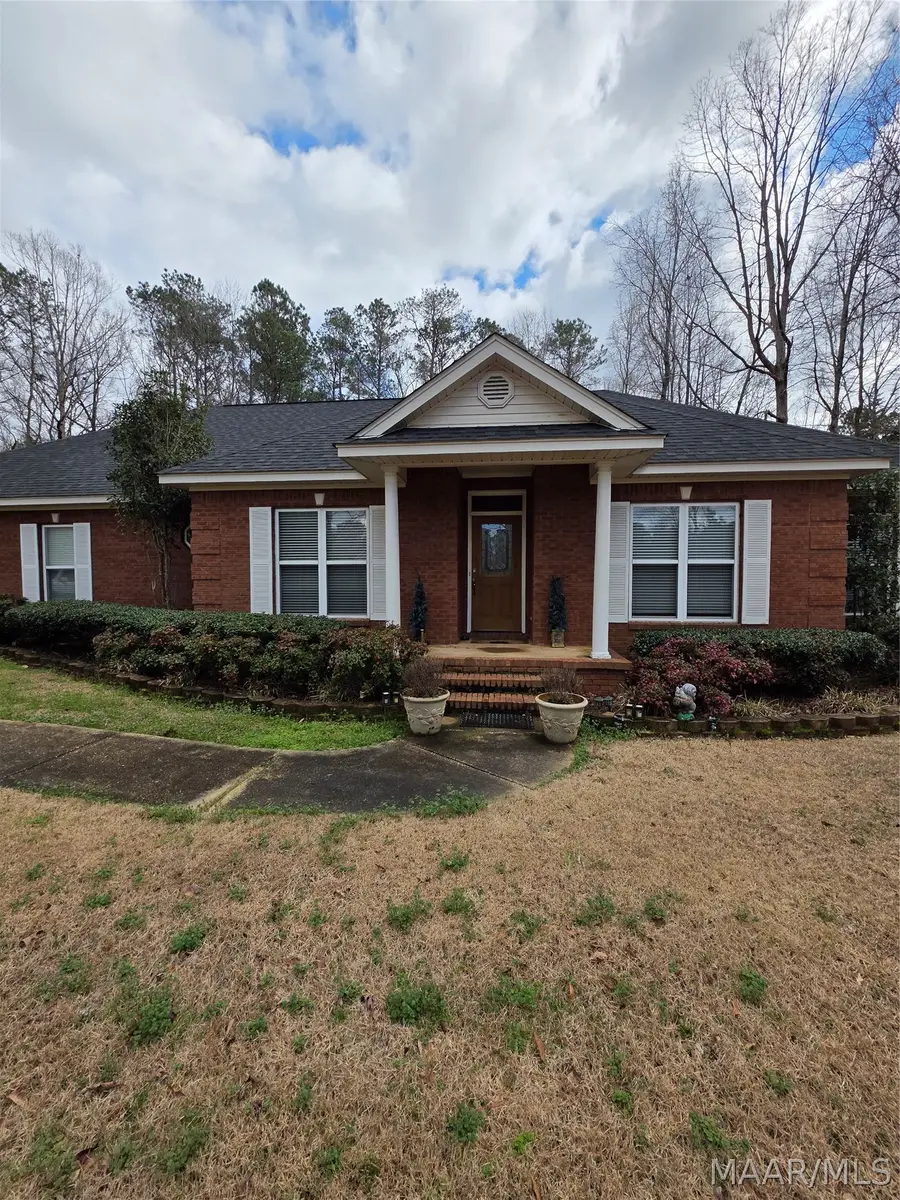 185 Creekside Drive, Wetumpka, AL 36092 - #2