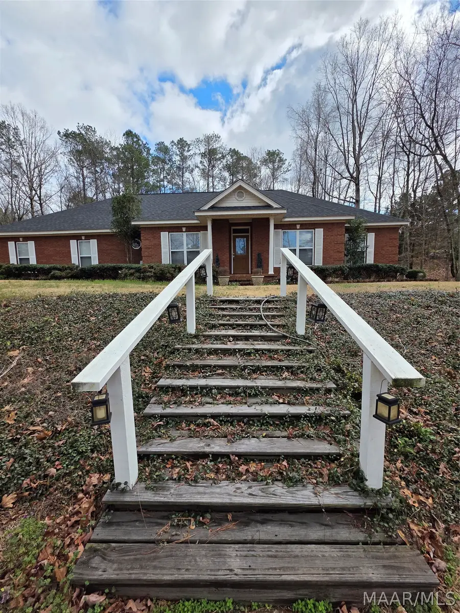 185 Creekside Drive, Wetumpka, AL 36092 - #3