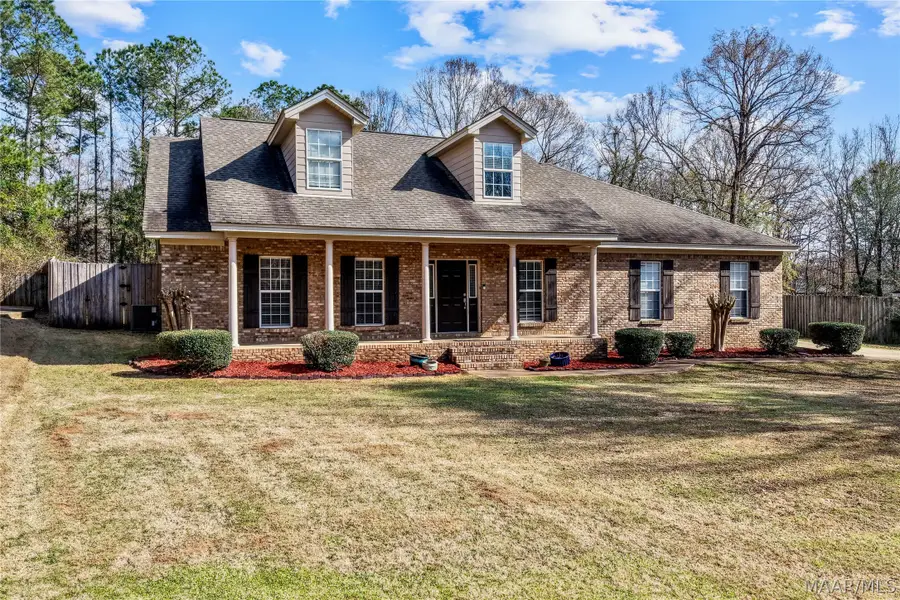 377 Hickory Place, Wetumpka, AL 36093 - #2