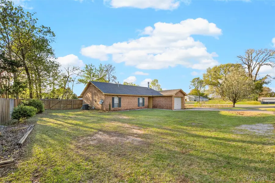 6735 Pineleaf Drive, Elmore, AL 36025 - #2