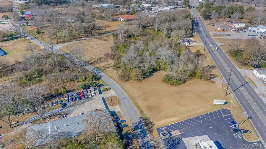 1209 7th Street S, Clanton, AL 35045 - #2