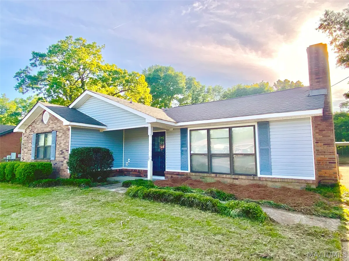 212 James Street, Wetumpka, AL 36092 - #1