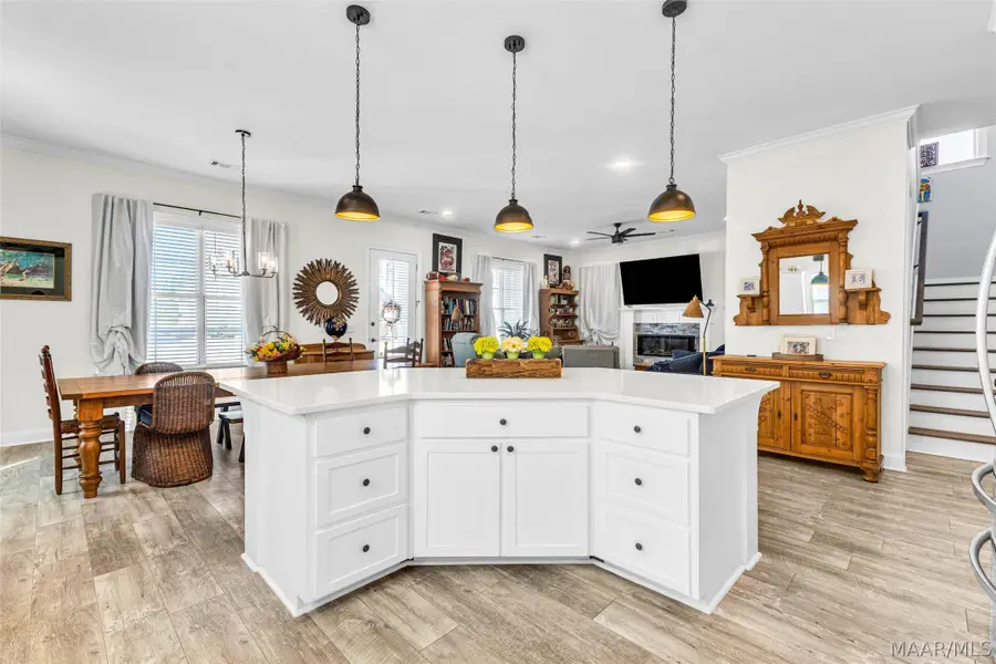 307 Eastgate Drive, Prattville, AL 36066 - #3