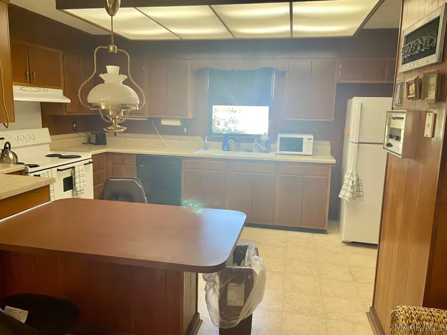 250 Holly Ridge Drive, Montgomery, AL 36109 - #3