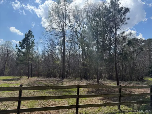 212 Hunter Trail, Pike Road, AL 36064