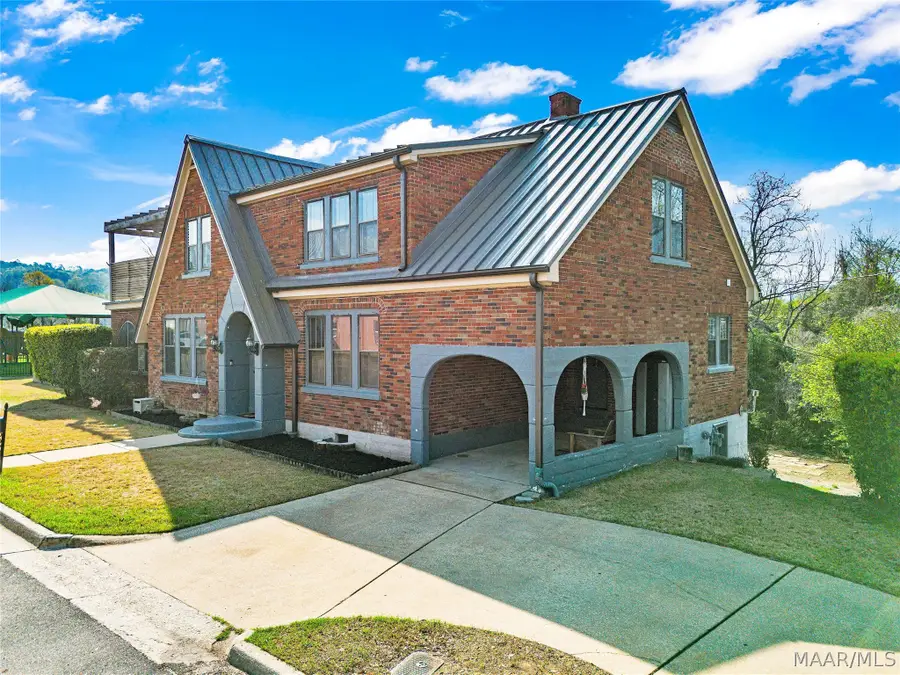 209 Dozier Street, Wetumpka, AL 36092 - #2