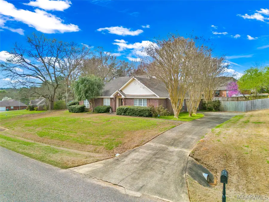 472 Richfield Road, Deatsville, AL 36022 - #3