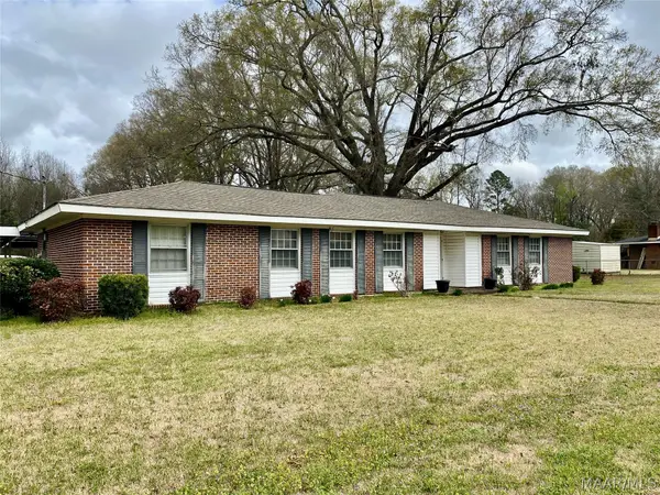 902 W Osceola Street, Wetumpka, AL 36092