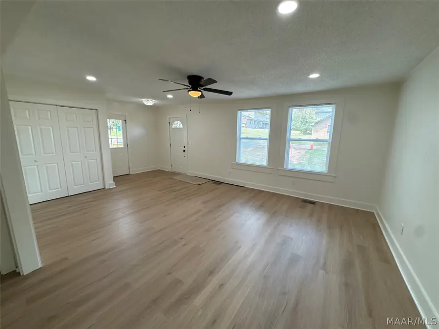 809 Azalea Street, Tallassee, AL 36078 - #3