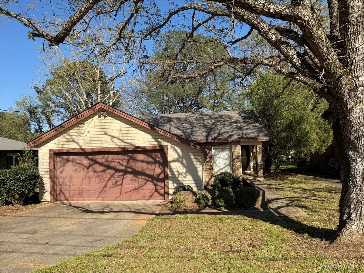 220 Newcastle Lane, Montgomery, AL 36117 - #1