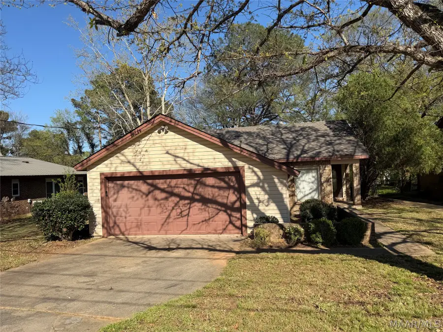 220 Newcastle Lane, Montgomery, AL 36117 - #2