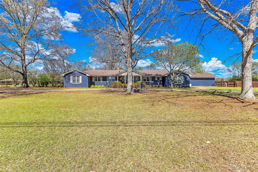 201 Greencrest Lane, Prattville, AL 36067 - #2