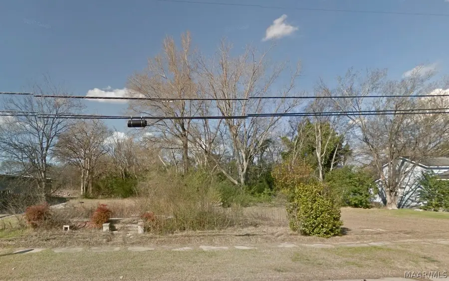 2101 Alabama Avenue, Selma, AL 36703 - #2