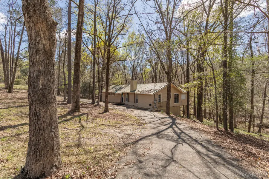 427 Busch Hill Drive, Wetumpka, AL 36093 - #2