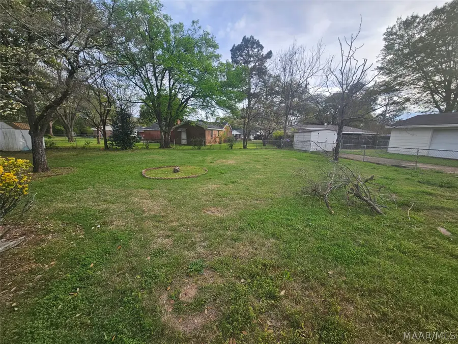 3006 Pelzer Avenue, Montgomery, AL 36109 - #2