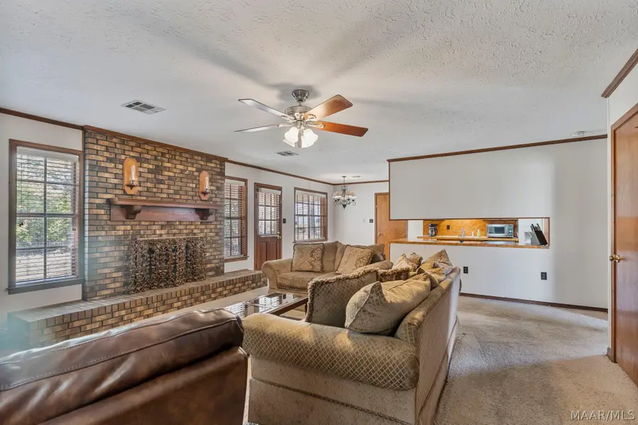 106 Rosewood Drive, Prattville, AL 36066 - #3