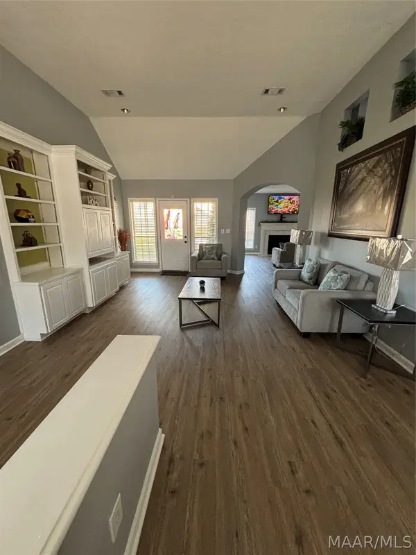 6213 Eastwood Glen Place, Montgomery, AL 36117