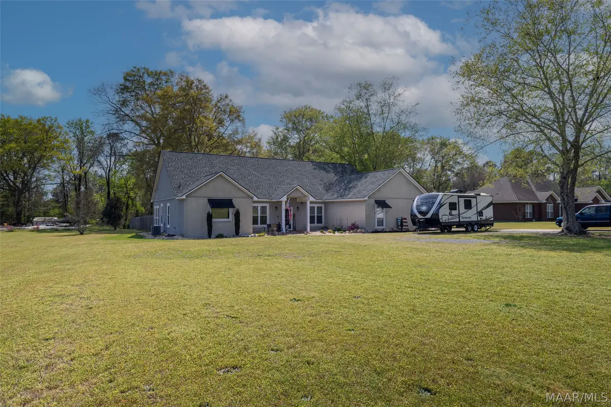 198 Meadow Lane, Deatsville, AL 36022 - #1