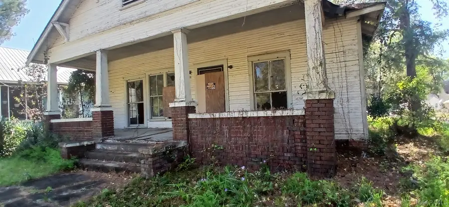 506 Alabama Avenue, Selma, AL 36701 - #2